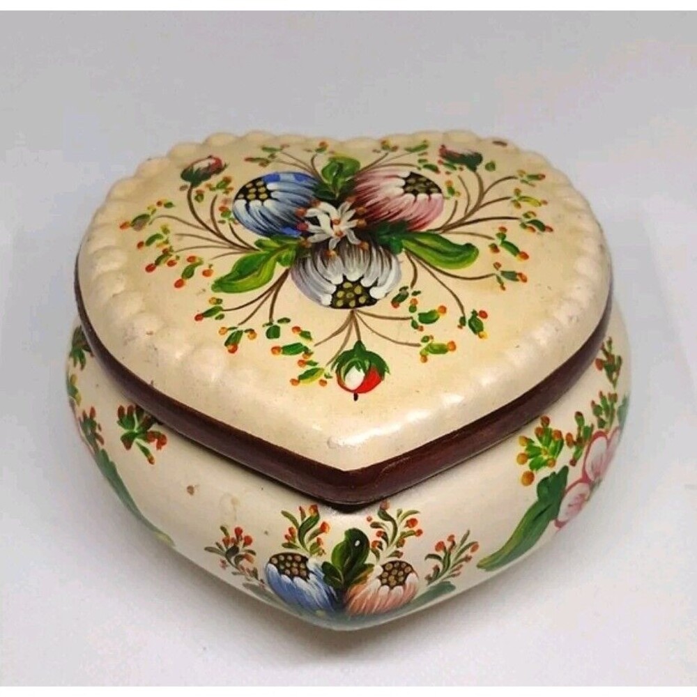 Vtg Floral Heart-Shaped Ceramic Trinket Box Artist Signed Hand-Painted Ceramic